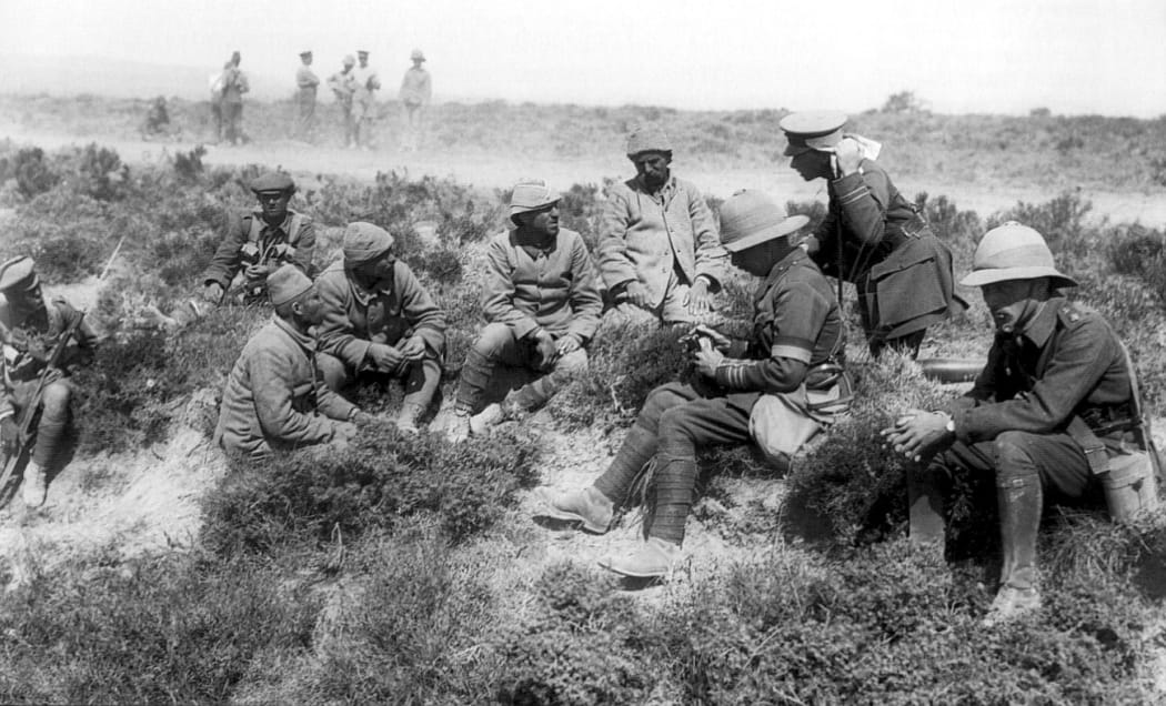 Interrogation of Turkish prisoners Cape Helles 1915.