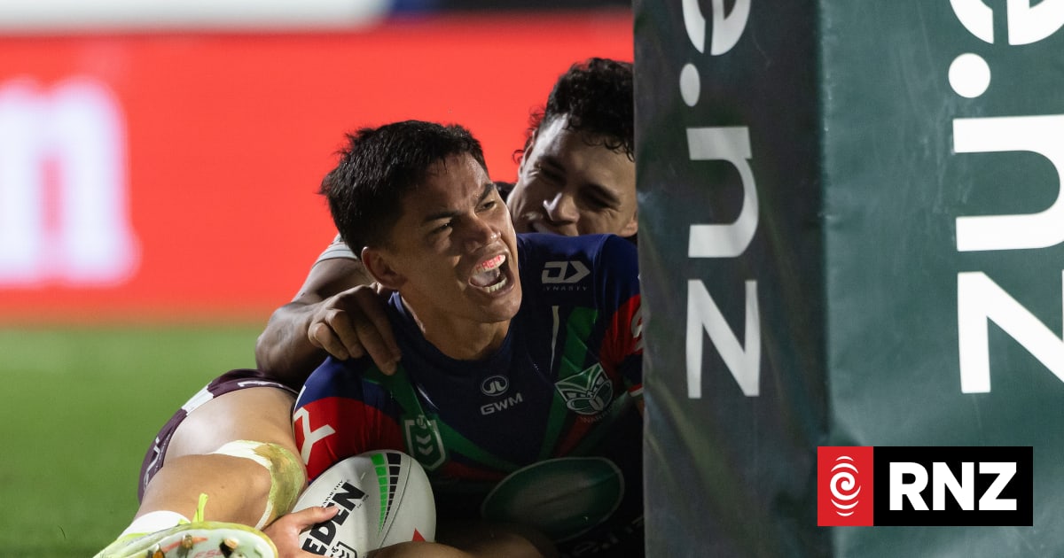 Fullback Taine Tuaupiki saves Warriors with hattrick of tries over Sea Eagles