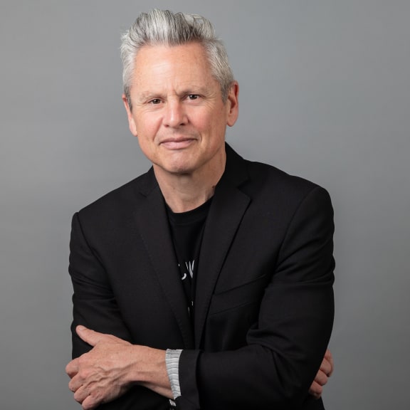 Photo of Guyon Espiner