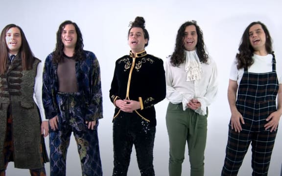 Hawkins in 'Cant Leave it Alone'