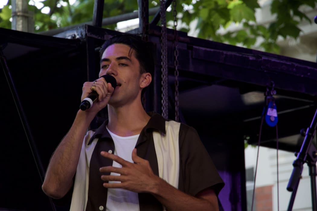Teeks performing with High Beams at Laneway 2019