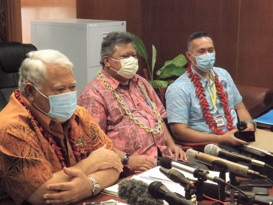 PM Tuila'epa, (left), Director of Health Leausa Dr Take Naseri and Interim Chair of the NEOC, Agafili Tomaimano Shem Leo