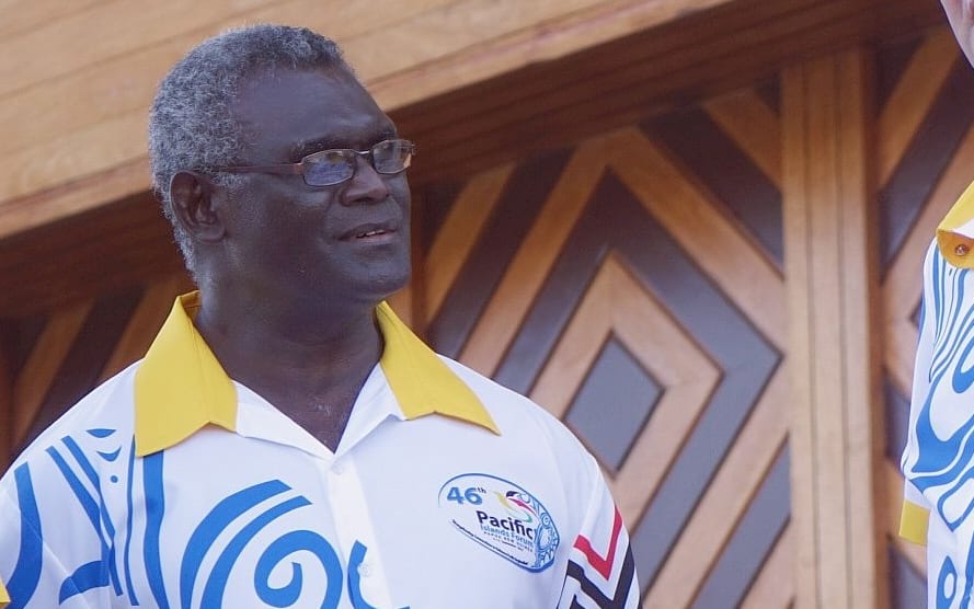Solomon Islands prime minister Manasseh Sogavare (left) and his New Zealand counterpart John Key at the 2015 Pacific Forum summit in Port Moresby.