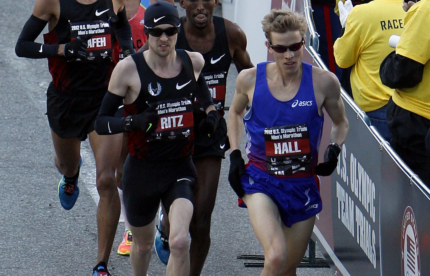 Ryan Hall (front) during U.S. Marathon Olympic Trials in 2012.