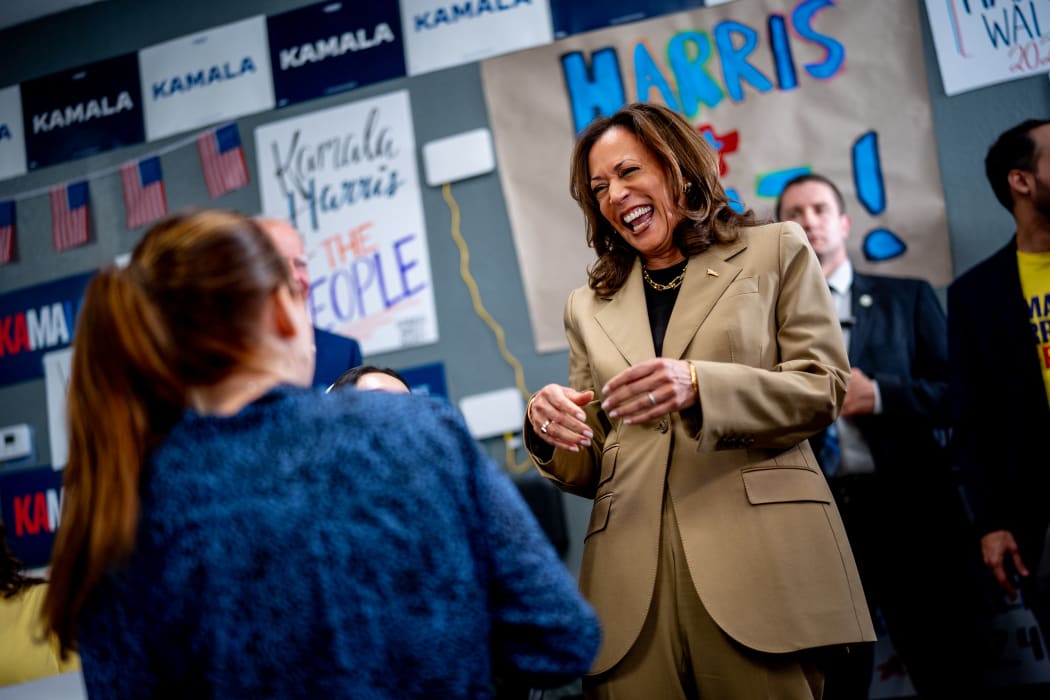 GLENDALE, ARIZONA - AUGUST 9: Democratic presidential candidate, U.S. Vice President Kamala Harris visits a campaign office on August 9, 2024 in Glendale, Arizona. Kamala Harris and her newly selected running mate Tim Walz are campaigning across the country this week.   Andrew Harnik/Getty Images/AFP (Photo by Andrew Harnik / GETTY IMAGES NORTH AMERICA / Getty Images via AFP)