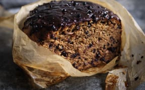 Ara'n brea: Celticspeckled tea loaf