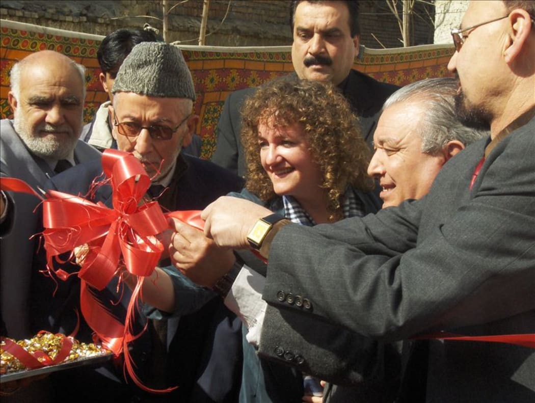 Marilyn Garson, Kabul