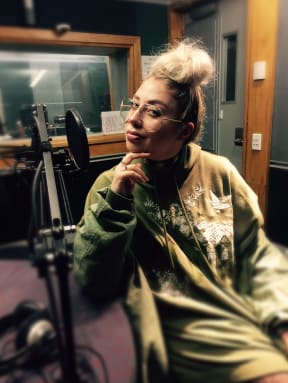 Up and coming Kiwi singer Theia