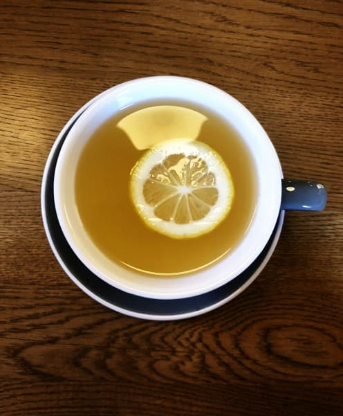 Unsweetened tea is a healthier alternative to diet soda.