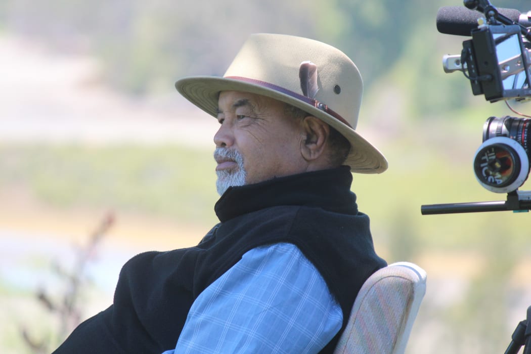 Matiu Dickson composed the song Piki Mai in 1982.
