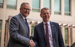 Prime Minister Chris Hipkins (right) poses with Australian Prime Minister Anthony Albanese during his visit across the Transman.