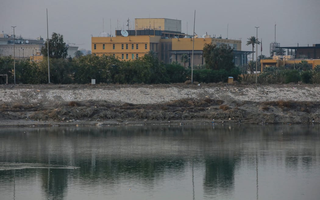 03 January 2020, Iraq, Baghdad: A general view of the US embassy compound on the banks of the Tigris River.