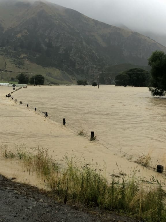Mataura River south of Queenstown, downstream from Athol.