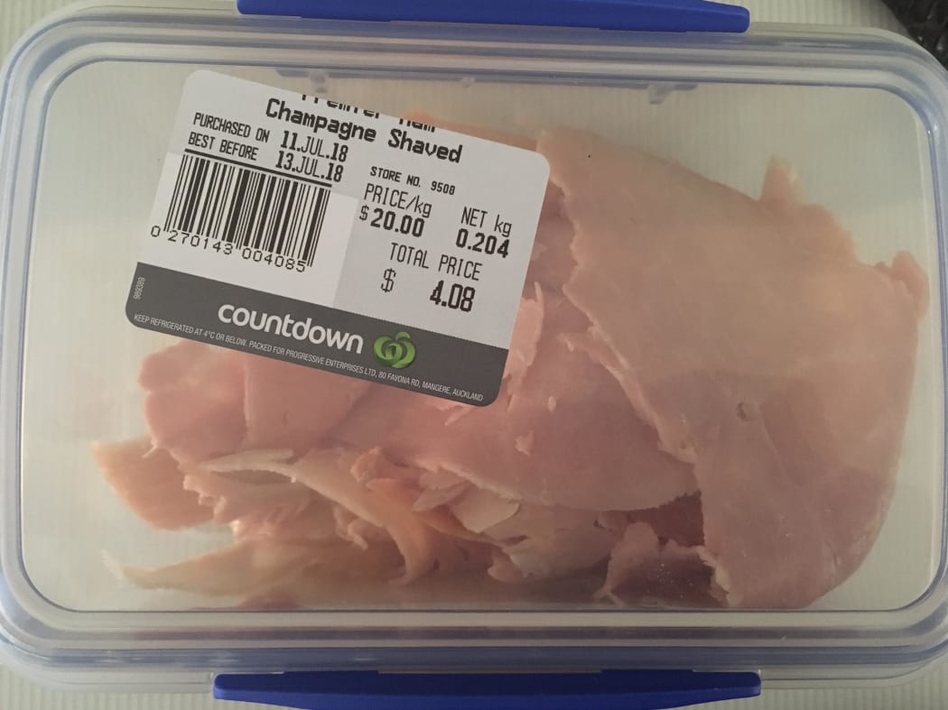 Emma Shi likes to take her own container to the supermarket to do her bit in helping the environment.