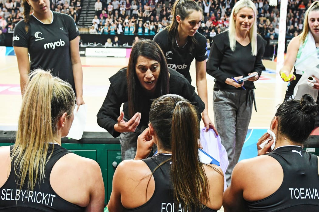 Silver Ferns coach Noeline Taurua talks to her team during match against England