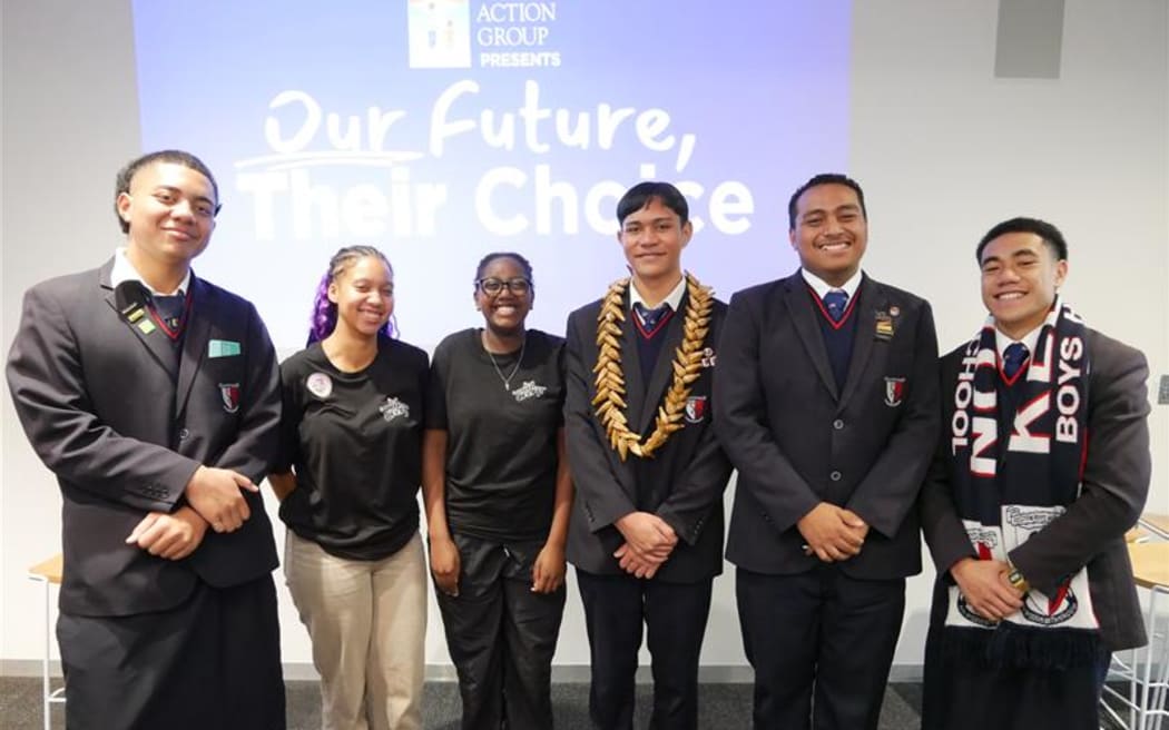 Rangatahi from Save the Children and Kelson Boys' High School at the Child Poverty Action Group Budget analysis.