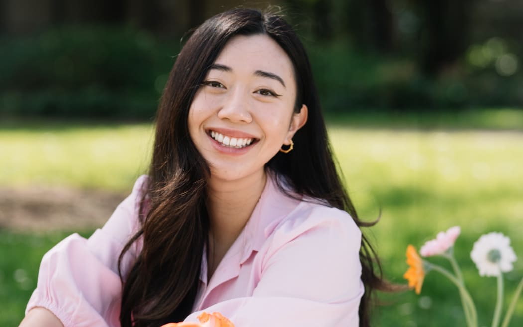 Wendy Quash jest założycielką &Again, internetowego sklepu z artykułami używanymi, który oferuje nowoczesne możliwości kupna i sprzedaży używanych towarów.