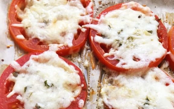 Roast Tomatoes with Mozarella