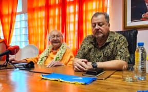 Gaston Flosse (left) and Bruno Sandras, Vice-President of the Amuitahiraa o te Nunaa Maohi party, during a press conference on 16 July, 2024.