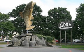 Brown trout statue, Gore, Southland