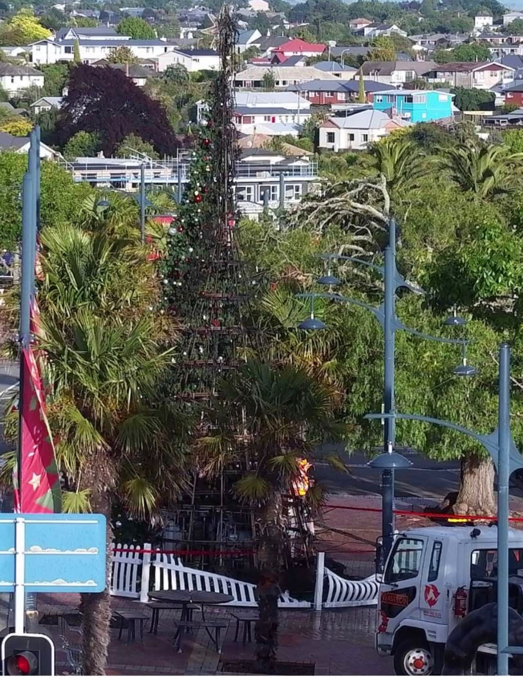 The Timaru Christmas Tree has suffered some significant fire damage overnight.