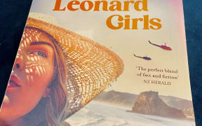 Deborah Challinor The Leonard Girls