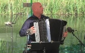 Accordionist James Crabb