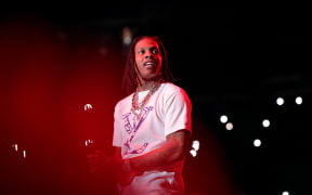 NEWARK, NEW JERSEY - OCTOBER 28: Lil Durk performs during iHeart Powerhouse 105.1 at Prudential Center on October 28, 2023 in Newark, New Jersey.   Michael Loccisano/Getty Images for iHeartRadio/AFP (Photo by Michael loccisano / GETTY IMAGES NORTH AMERICA / Getty Images via AFP)