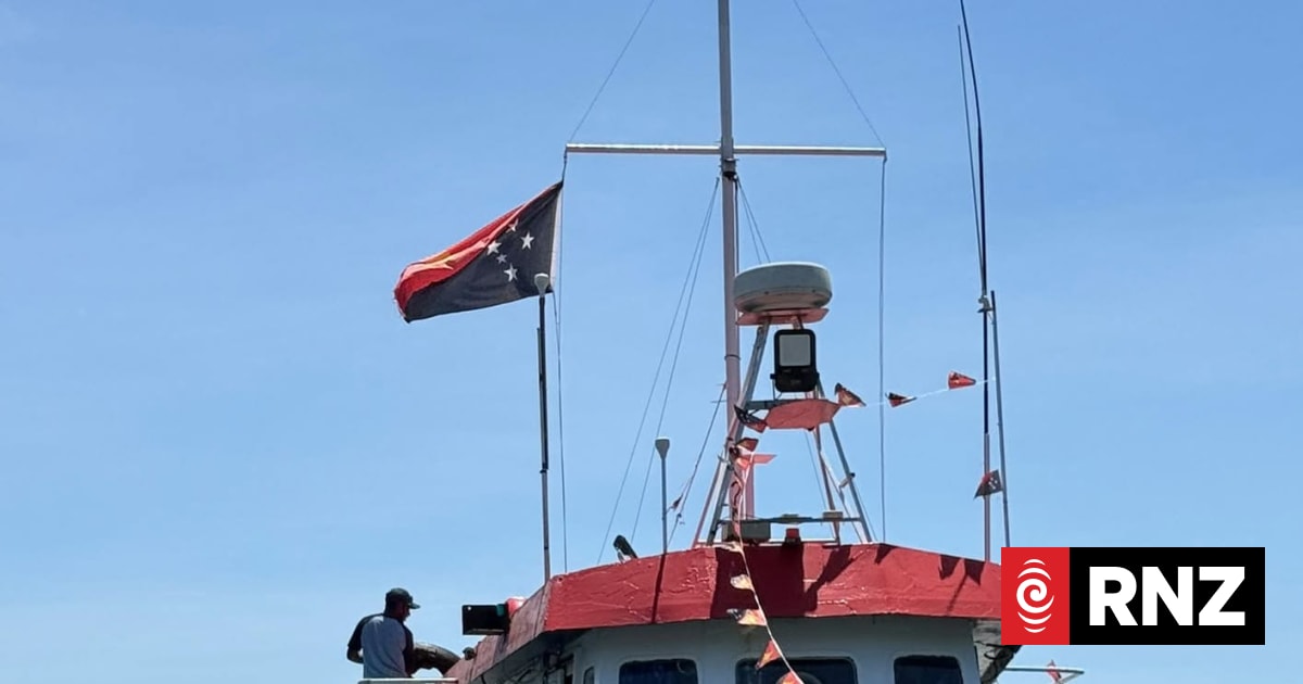 Four missing after overloaded boat carrying 14 people capsizes in PNG