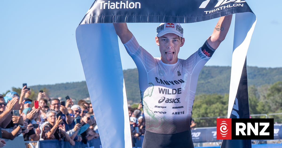Tireless Hayden Wilde wins T100 race in France