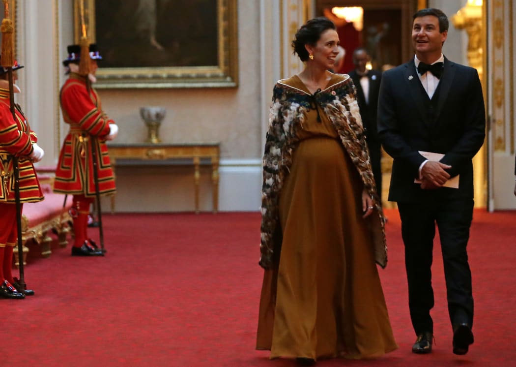 New Zealand's Prime Minister Jacinda Ardern (L) arrives to attend The Queen's Dinner during The Commonwealth Heads of Government Meeting (CHOGM), at Buckingham Palace in London on April 19, 2018.