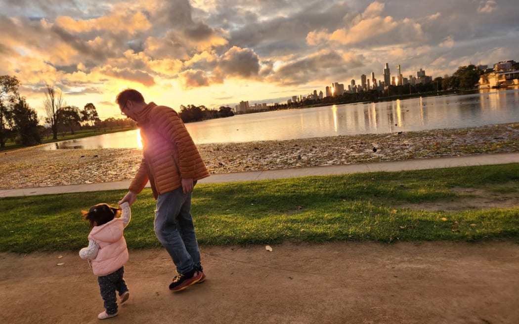 Chinese New Zealanders moving to Melbourne for better opportunities.