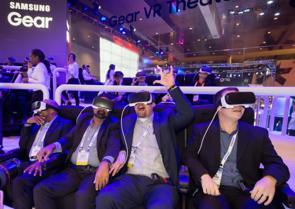 VR