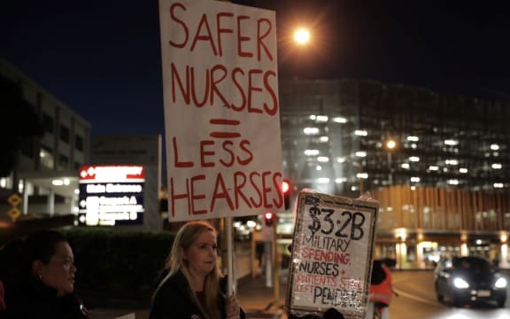 Protesters at Auckland City Hospital.