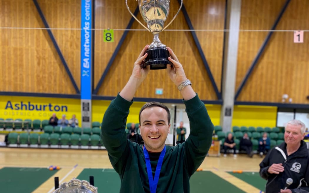 Matthew Farquhar won the open singles title at Indoor Bowling Nationals in Ashburton.