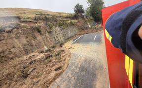 A slip on State Highway 39, Ōtorohanga.