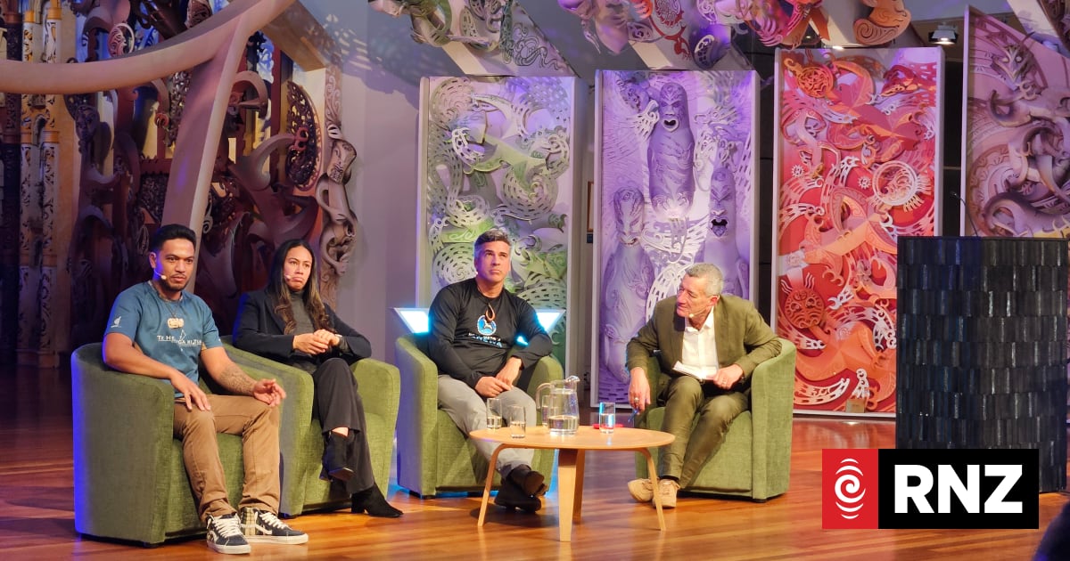 Traditional navigators encourage more people to 'look up' at Matariki