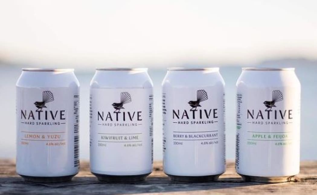 Native hard sparkling