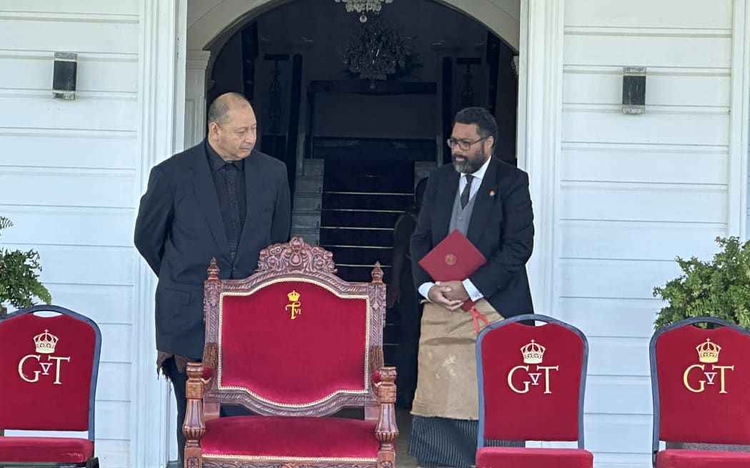 King Tupou VI (left) at the Royal Palace with Tonga's Prime Minister Lord Fakafanua