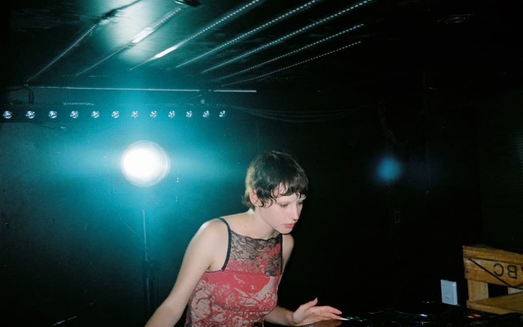 Grace Verweij performing