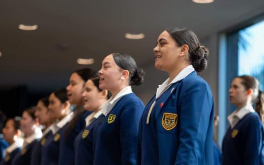 Ākonga from Te Kura Kōhine o te Rāwhiti o te Upoko o te Ika/ Wellington East Girls' College sing waiata.