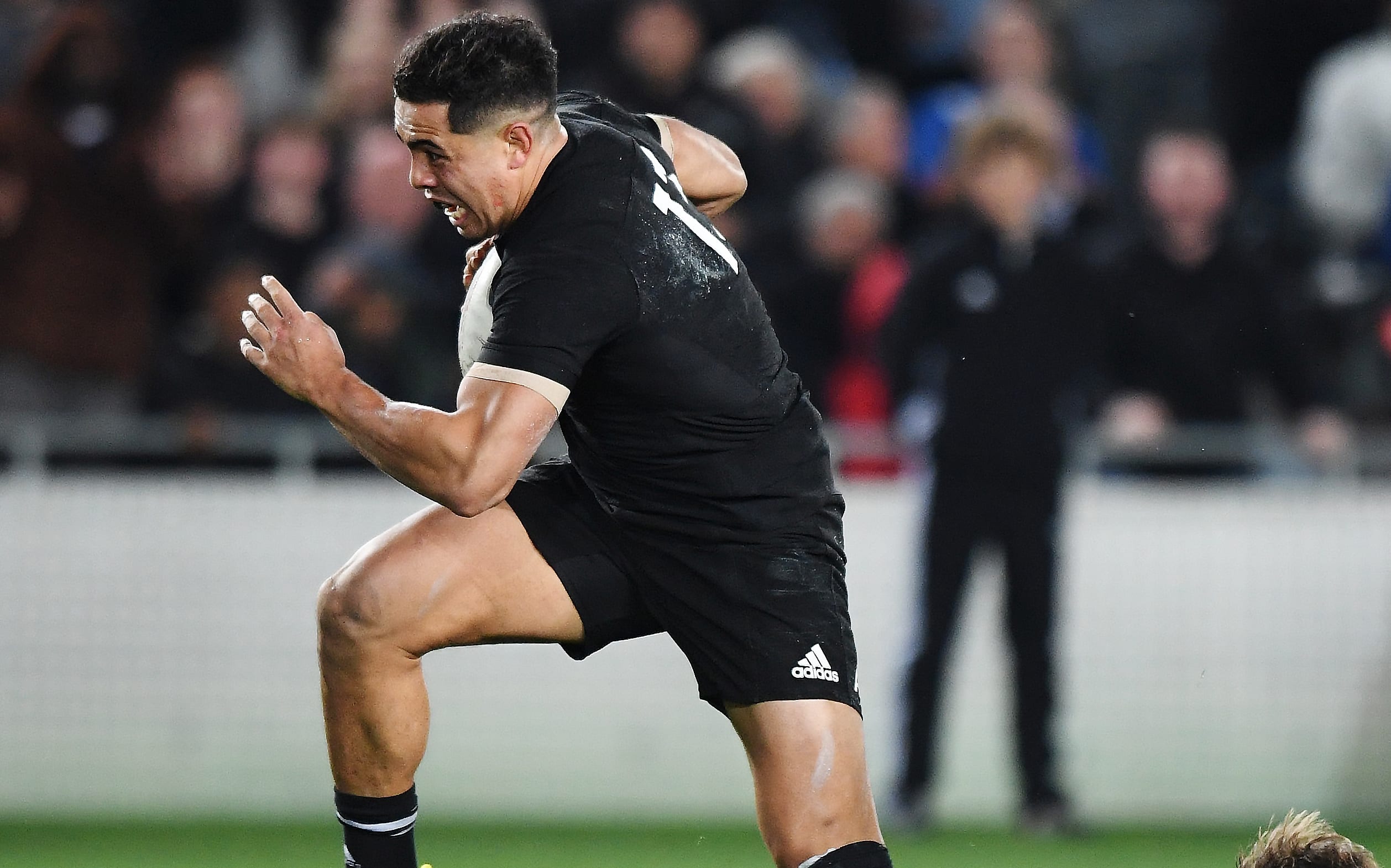 Anton Lienert-Brown evades a tackle.New Zealand All Blacks v France, 1st Test at Eden Park, Auckland, New Zealand on 9 June 2018.Anton Lienert-Brown evades a tackle.New Zealand All Blacks v France, 1st Test at Eden Park, Auckland, New Zealand on 9 June 2018.