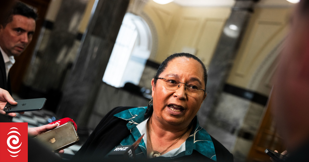 Take-away alcohol on menu in law change