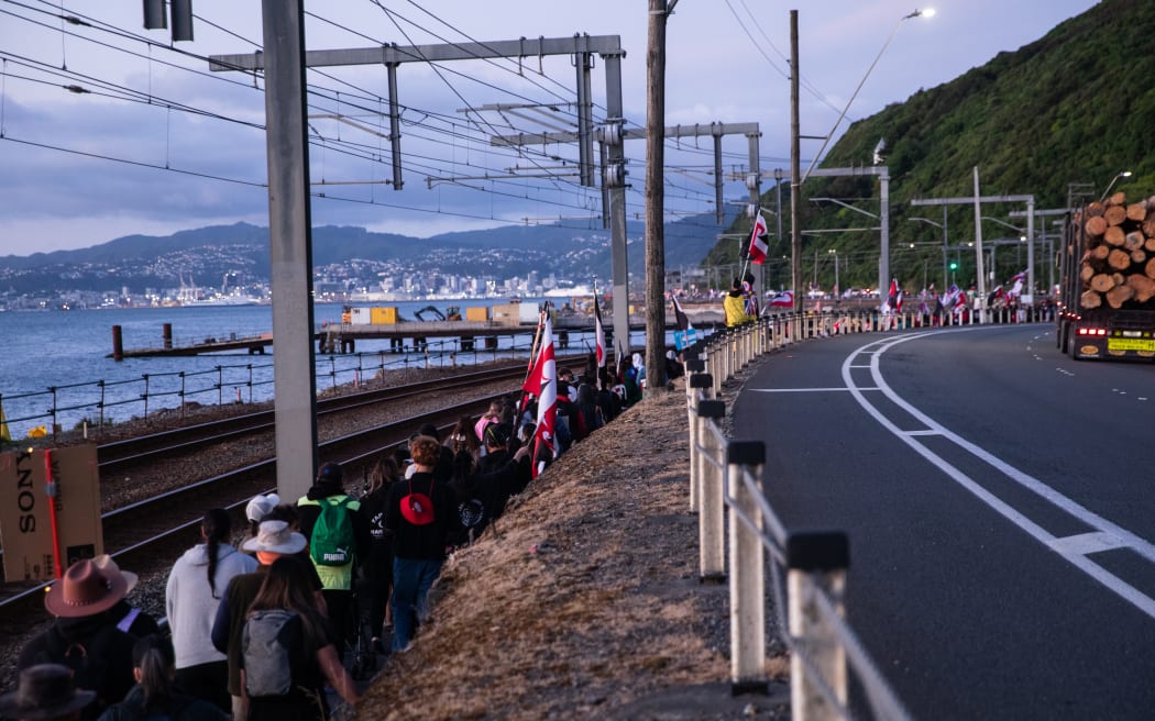 HIKOI ON MOTORWAY