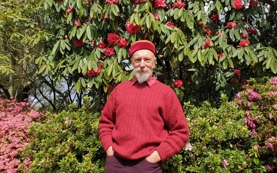 Actor and entertainer Graeme Cairns
