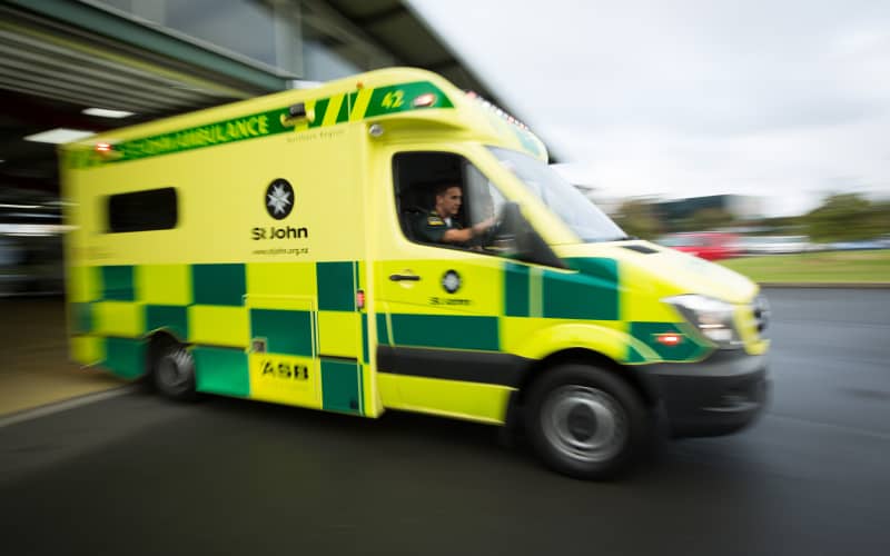 Two killed, three injured in North Island crashes | RNZ