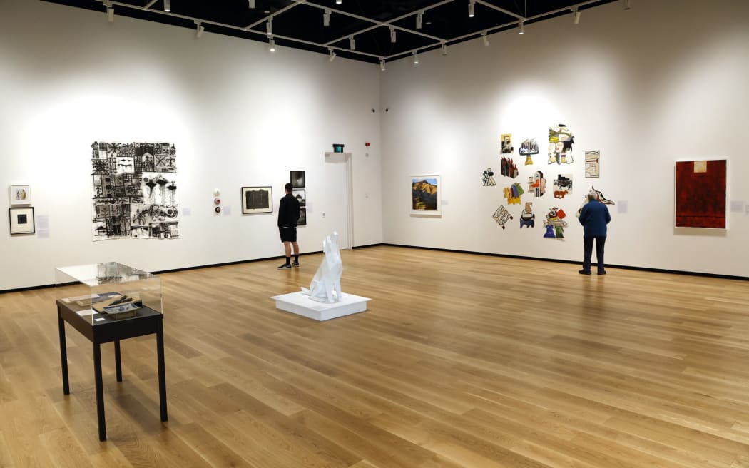 The Marlborough District Council has agreed to increase the Marlborough Art Gallery's annual grant by $100,000 to spend on wages and operating costs.