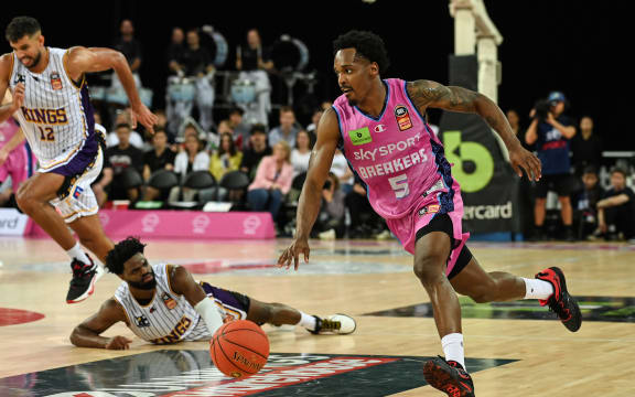 Breakers forward Barry Brown Jr.