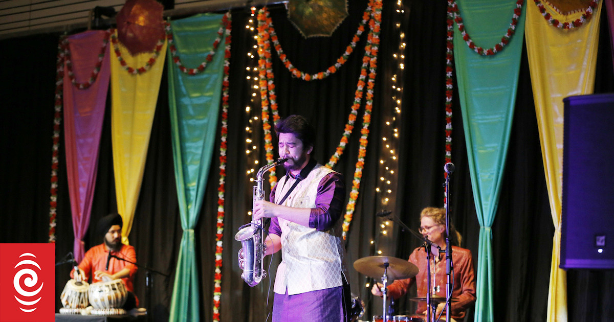 Music during surgery, are there benefits? RNZ