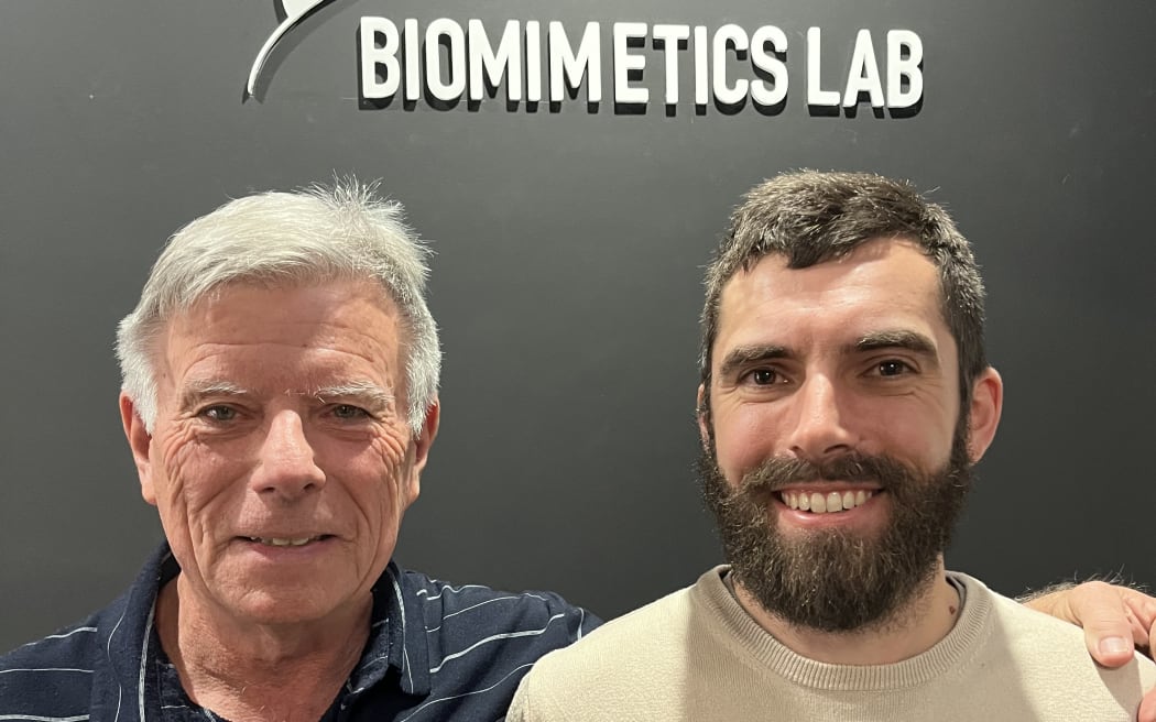 Professor Iain Anderson and PhD student Arne Bruns from the Auckland Bioengineering Institute's biomimetics lab.